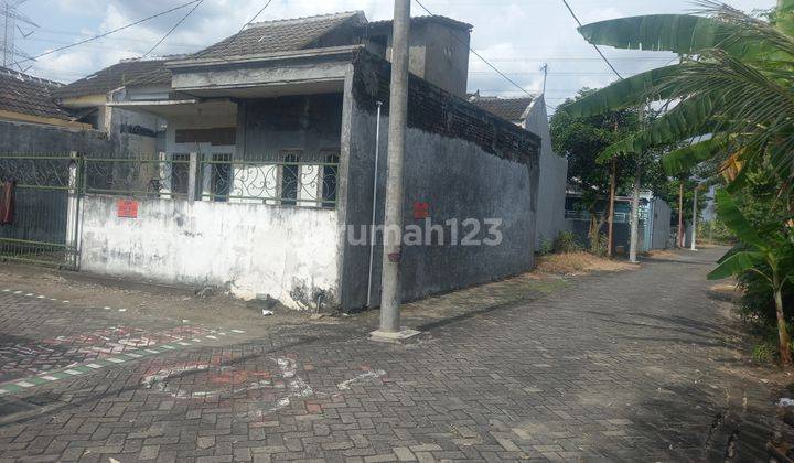 Rumah Griya Kencana Baru Gresik 80646 2