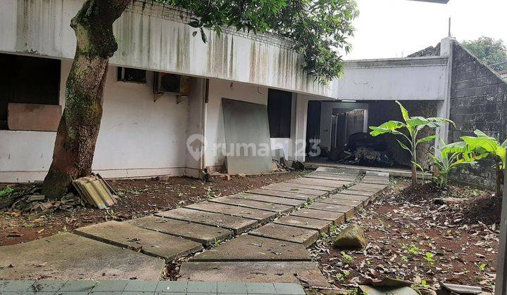 Rumah besar di Lokasi strategis 2