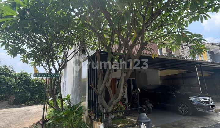 For Sale: Clean and Tidy 2-Story House in South Tangerang Center 2