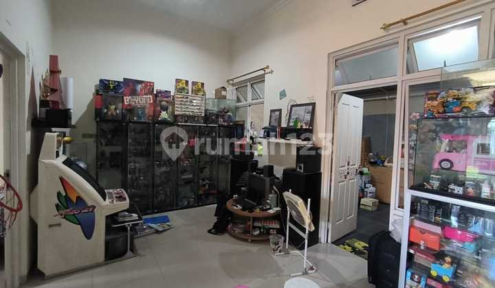 Nice House Unfurnished SHM Graha Padma, Semarang 2