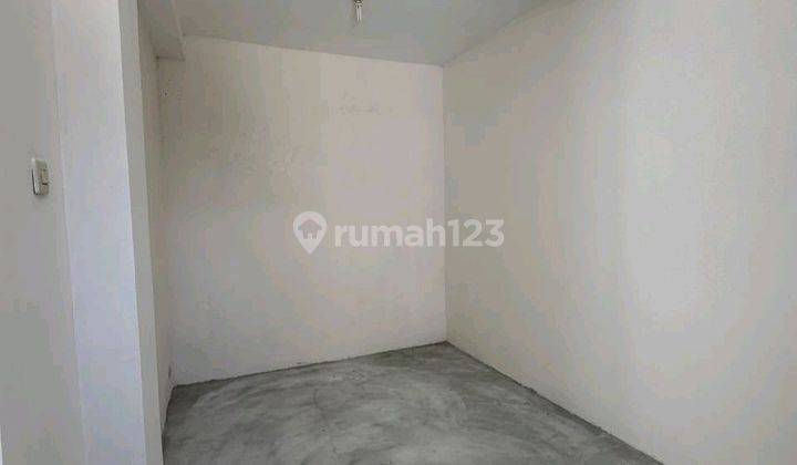 Rumah Bagus Unfurnished Di Paramount Village, Simongan Shm 2