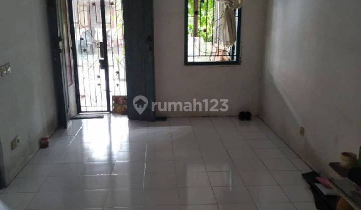 ruang tamu dijual rumah semi furnished shm