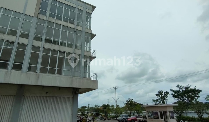 Premium Ready-to-Use Shop House for Business in Bizpark Madukoro