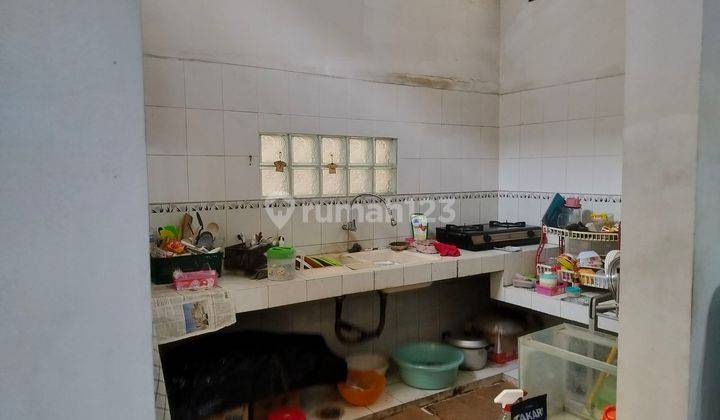 Rumah di Jalan Puri Anjasmoro, Semarang 2 Lantai SHM Selatan  2