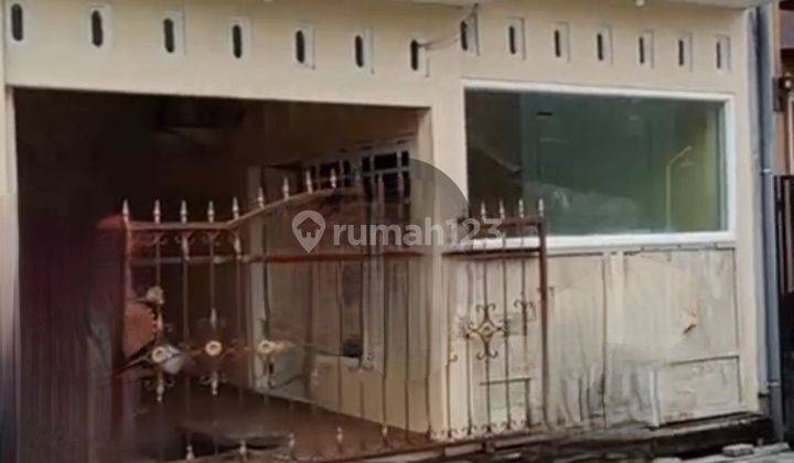 Rumah di Jalan Puri Anjasmoro, Semarang 2 Lantai SHM Selatan 2