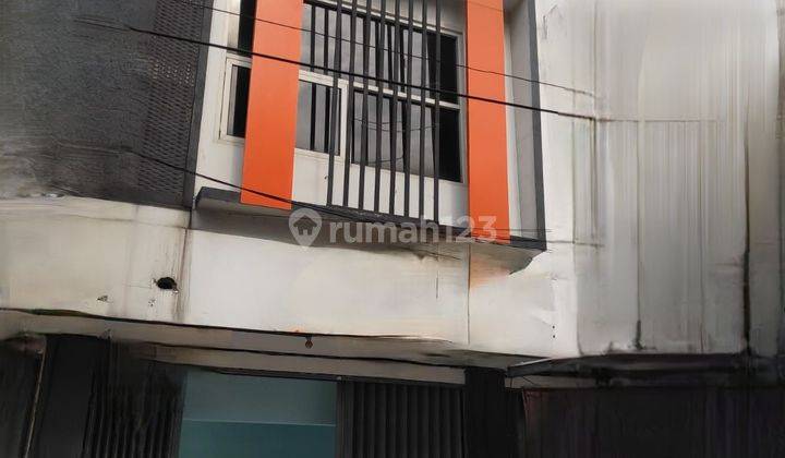 Ruko di Jalan Puri Anjasmoro, Semarang 80 m SHM Bagus 2