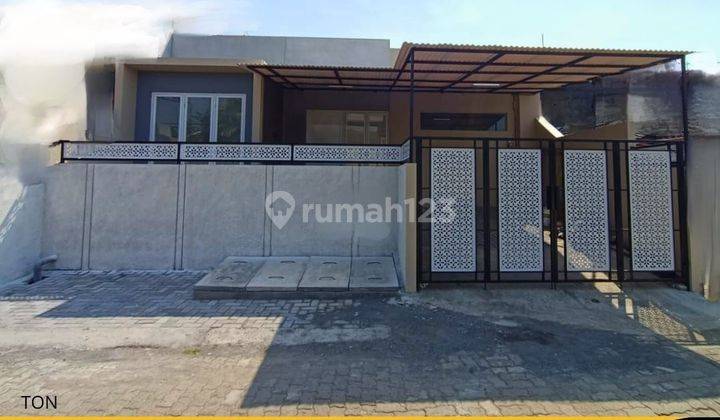 Rumah di Jalan Puri Anjasmoro, Semarang SHM Bagus 1