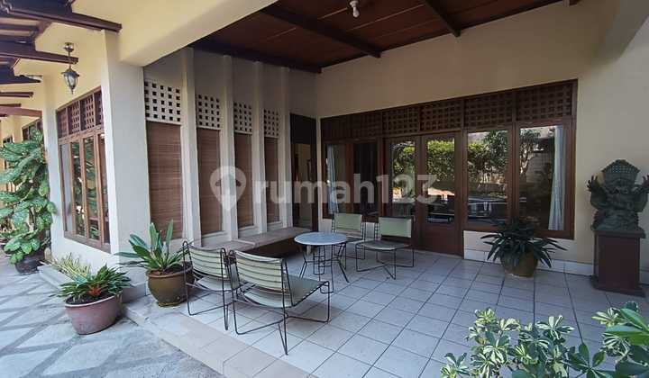 Luxury House Gegerkalong Pasteur Wing