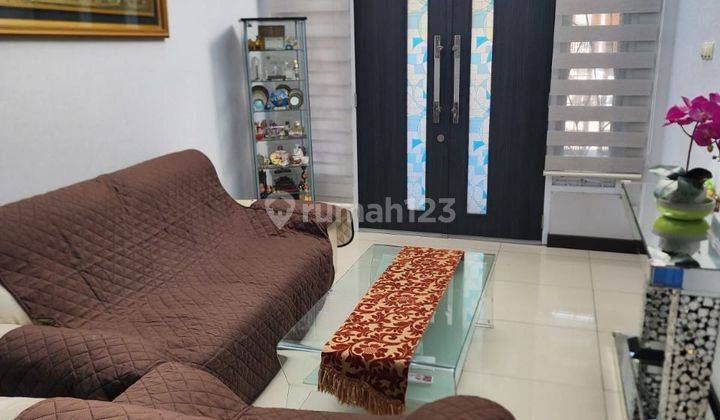 Dijual Rumah Bagus Siap Huni  2,5 Lantai Antapani Bandung 2