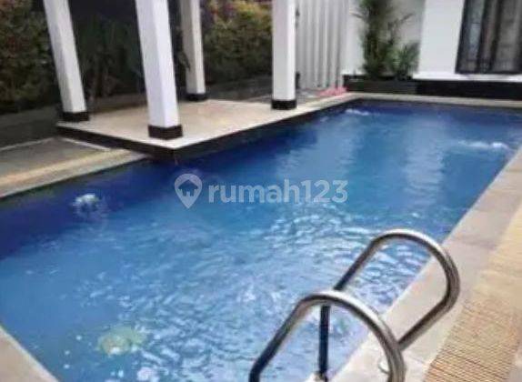 Rumah Bagus Luas Berkolam Renang Kota Baru Parahyangan 2