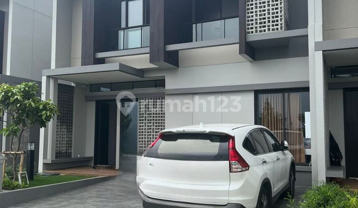 Dijual Rumah Bagus Summarecon Cluster Flora Bandung