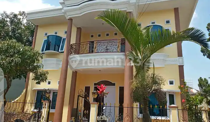 Dijual Rumah Mewah Hook Di Istana Kawaluyaan Indah Dijual Rumah Mewah Hook Di Istana Kawaluyaan Indah