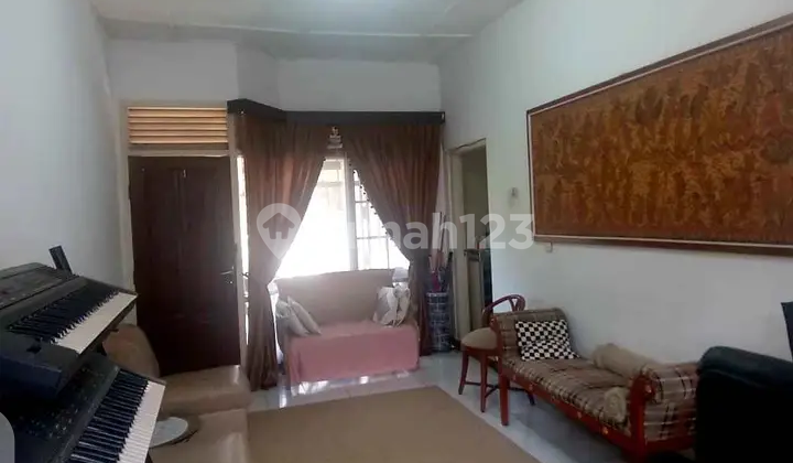 Well-Maintained House in Ciumbuleuit Near Unpar 2