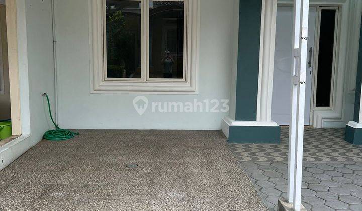 Rumah Di Jalan Ratna 1.5 Kilometer Dari Stasiun Lrt Dan Pintu Tol Bebas Banjir D Dalam Cluster Exclusive Di Jalan Ratna 2