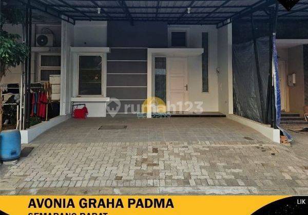 Rumah Strategis Bagus di Avonia Graha Padma 1