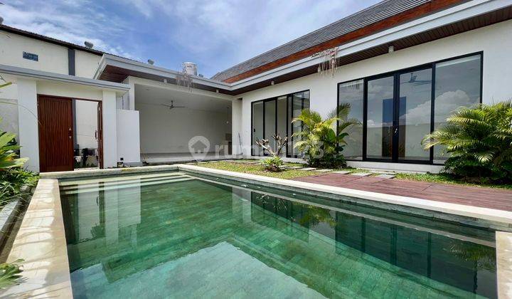 Brand new unfurnished 2 bedroom villa in Seseh for longterm rental just 2 minutes to Seseh beach 1