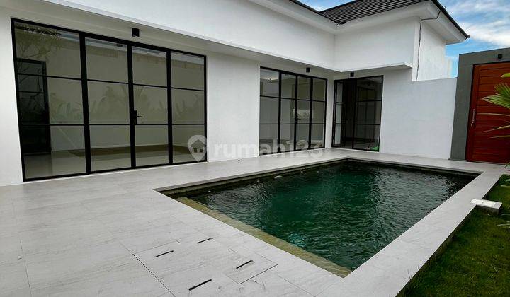 Beautiful Modern Semi Furnished 2 Bedroom Villa In Cemagi, Badung 1