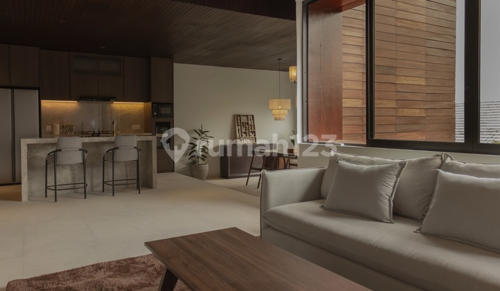 Beautiful brand new luxury one bedroom villa in Berawa with an unblocked view from 2nd floor for 6 months/yearly rental. Beautiful brand new luxury one bedroom villa in Berawa with an unblocked view from 2nd floor for 6 months/yearly rental.