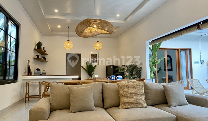 Beautiful fully furnished 2 bedroom villa in Umalas with open kitchen/living area for yearly rental Beautiful fully furnished 2 bedroom villa in Umalas with open kitchen/living area for yearly rental