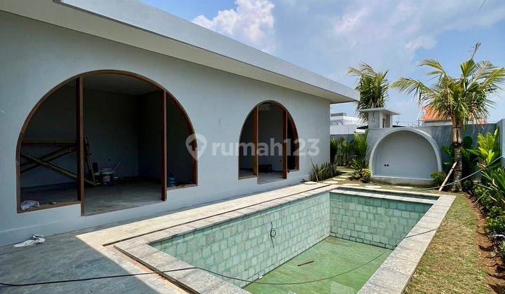 New Unfurnished 2 Bedroom Villa In Seseh With A Fully Enclosed Kitchen living Room And Big Roof Top Terrace With Stunning Rice Field Views 2