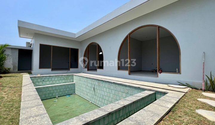 New Unfurnished 2 Bedroom Villa In Seseh With A Fully Enclosed Kitchen living Room And Big Roof Top Terrace With Stunning Rice Field Views 1