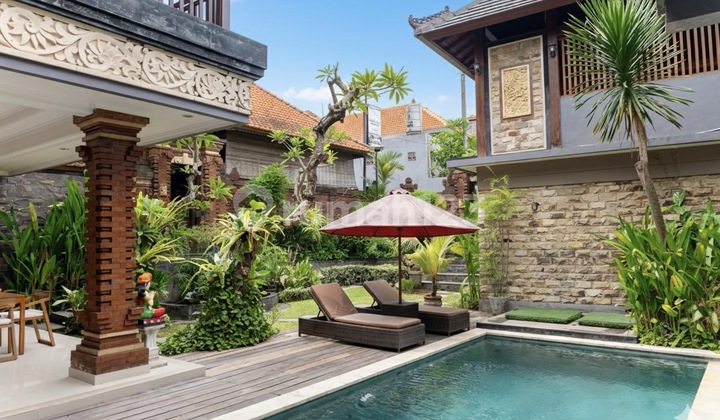 Fully furnished 4 bedroom villa in central Batu Bolong, Canggu in a residential complex just 6 minutes to Echo Beach for longterm rental