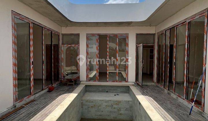 Brand New Modern 2 Bedroom Villa In Central Pererenan Just 5 Minutes To Pererenan Beach For Longterm Rent 1