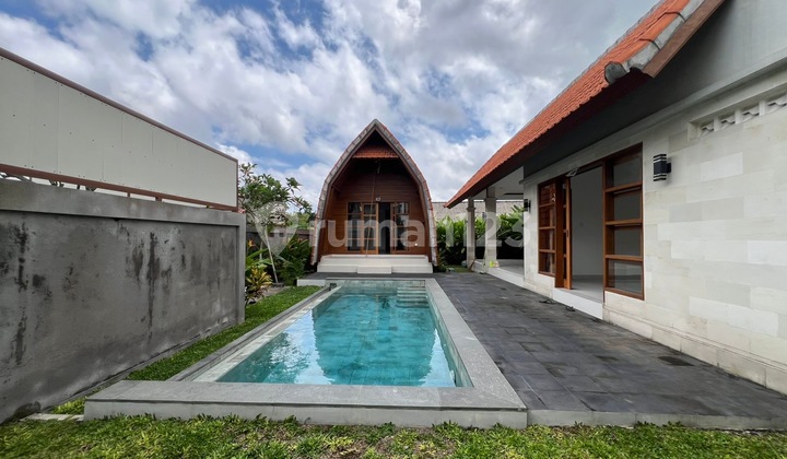 Brand new unfurnished 2 bedroom villa with potential extra office space, situated on a generous plot of land in Padonan.
