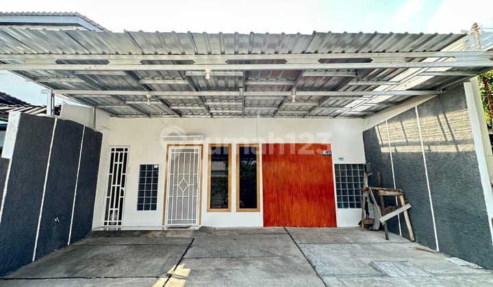 Rumah Eksklusif Siap Huni Bagus di Jalan Rejosari 1