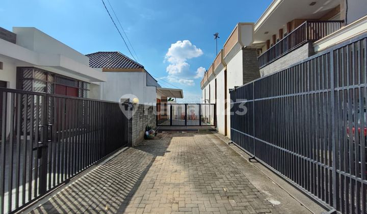 Rumah Premium Bagus Siap Huni di Jalan Sinabung Candisari 2