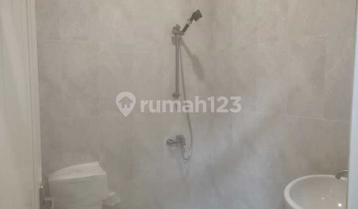 Strategic Exclusive Ready-to-Occupy House in Pleburan 2