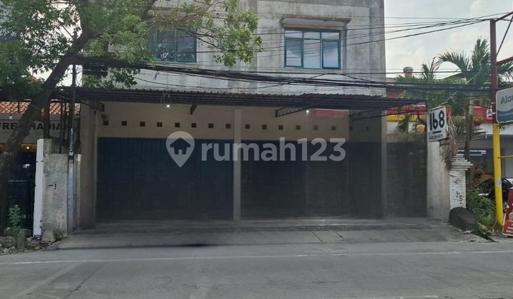 Ruko Premium Siap Pakai Untuk Usaha di Jalan Gajah Raya 1