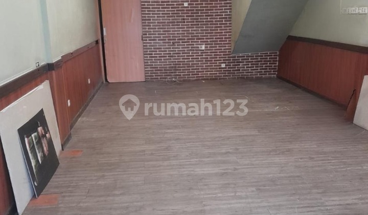 Rare Find !!! Rental of Premium Location Tanjung Duren Shop House 2