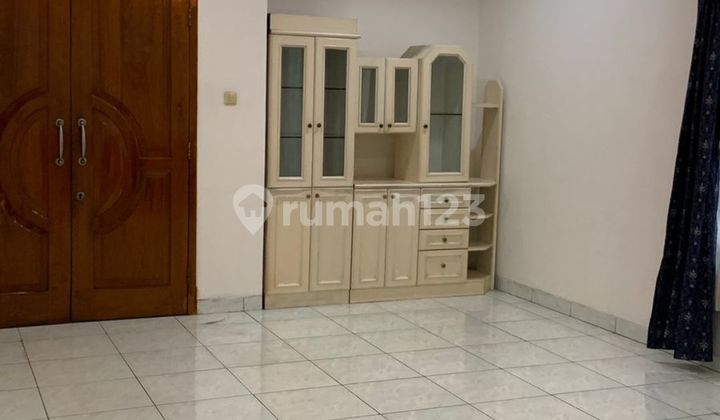 Sell Luxury House Tambora Tanah Sereal Ready to Live Comfortable 2