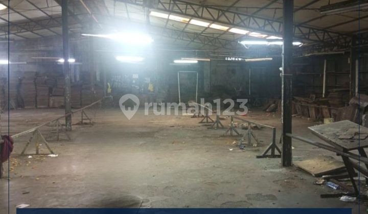 For Sale Warehouse House in Krendang Suitable for Business, Warehouse in a Strategic Location