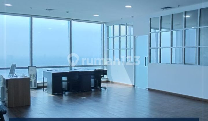 Jual Office Space Soho Capital Perkantoran Semi Furnished 142.84 m² Jual Office Space Soho Capital Perkantoran Semi Furnished 142.84 m²