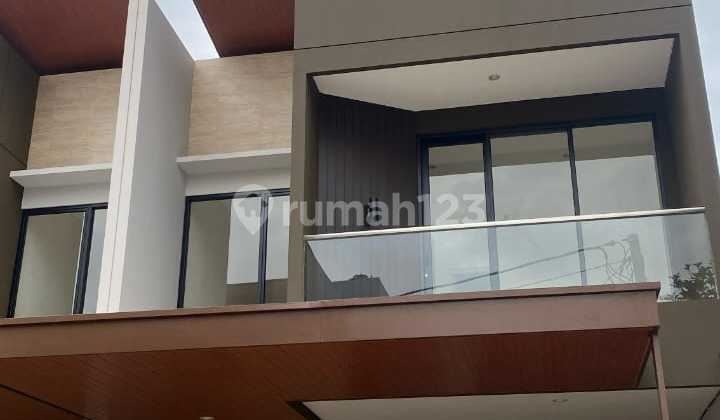 Beautiful Premium Cluster House Near MRT Lebak Bulus and Access to South Jakarta with the Cheapest Price in Its Class