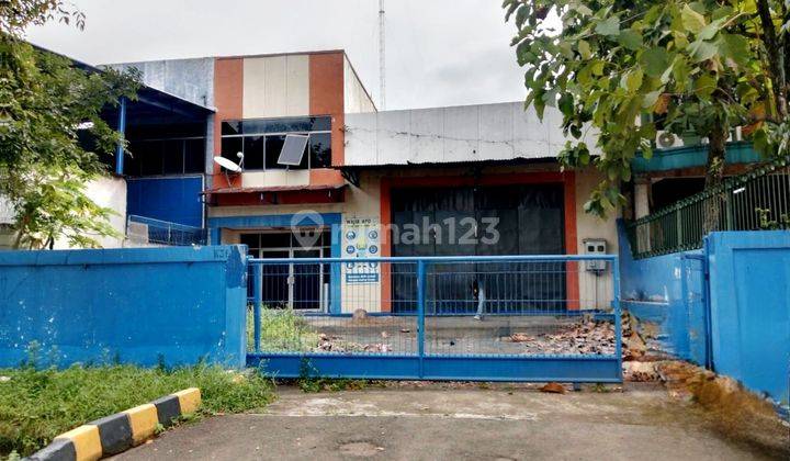 Sewa Gudang Murah
Dalam Kawasan Industri 
Jababeka 1 Cikarang • 
Lt, 565 m² • 
Lb, 450  m² 1