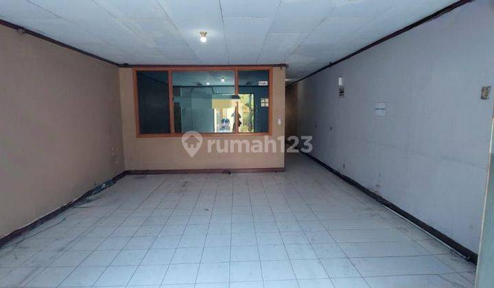 Disewakan Ruko 3 Lantai + Kantor
cempaka Putih, Jakarta Pusat, Jl. Let Jend Suprapto 2