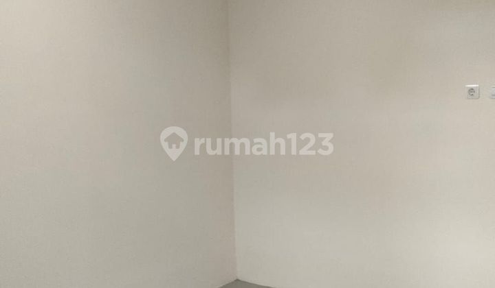 Dijual Rumah Baru Murah
Town House, 2,5 Lantai
Sunter Jaya, Jakarta Utara  2