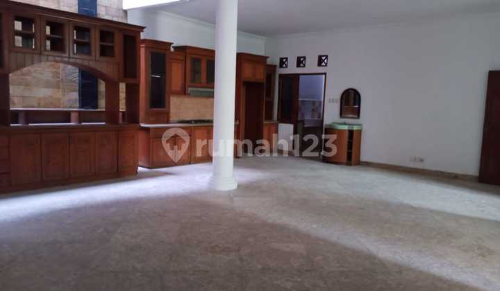 For Rent 2.5-Story House Pulo Nangka East Pulomas East Jakarta