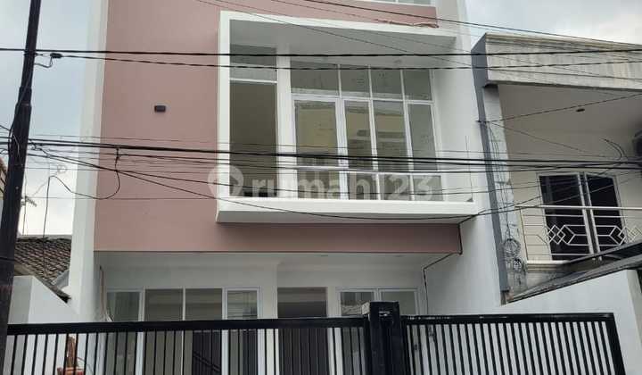 Dijual Rumah Baru Janur Kuning - Kelapa Gading Dijual Rumah Baru Janur Kuning - Kelapa Gading
