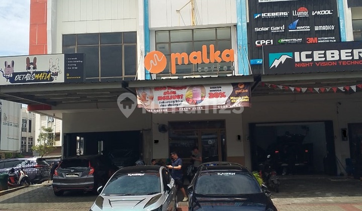 Hadap Jalan Utama Disewakan Ruko Bavaria Grande 4,5X17 Hadap Jalan Utama Disewakan Ruko Bavaria Grande 4,5X17