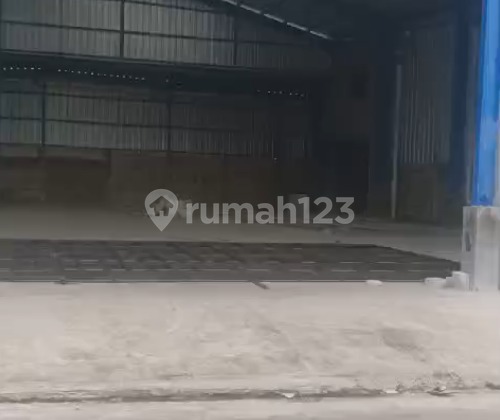 CHEAPEST WAREHOUSE IN TANGERANG Located in Legok Karawaci, Roadside