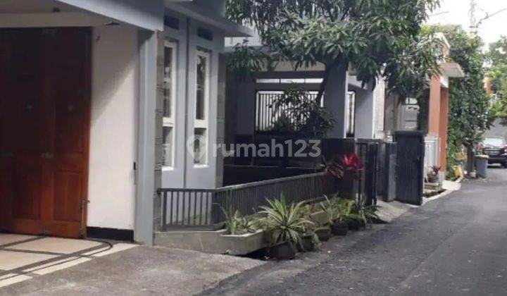 Rumah 2lantai furnished Di Jati Handap Cicahem  2