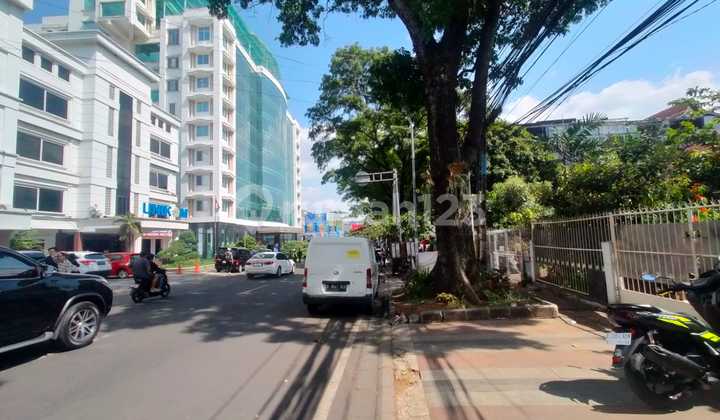 Rumah Strategis Untuk Usaha Di Jl Dipatiukur Dago Depan Unikom