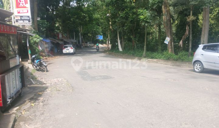 Tanah Beserta Cafe Sedang Berjalan Di Sayap Dago Dekat Terminal Dago 2