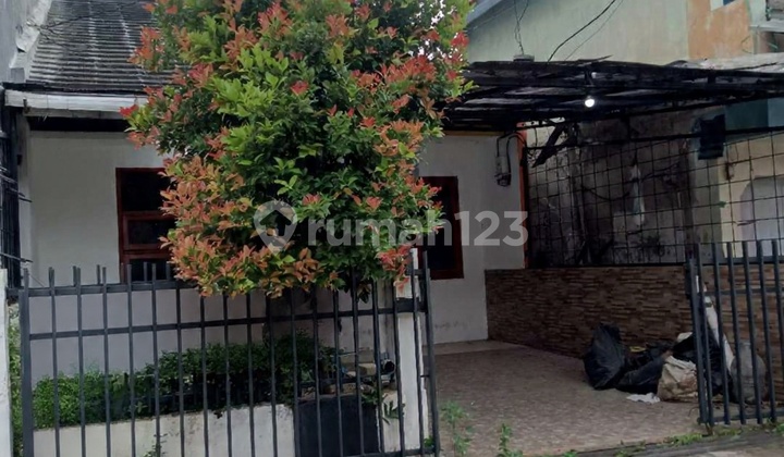 Affordable Ready-to-Live House in Cisaranten Kulon Complex, Arcamanik 2