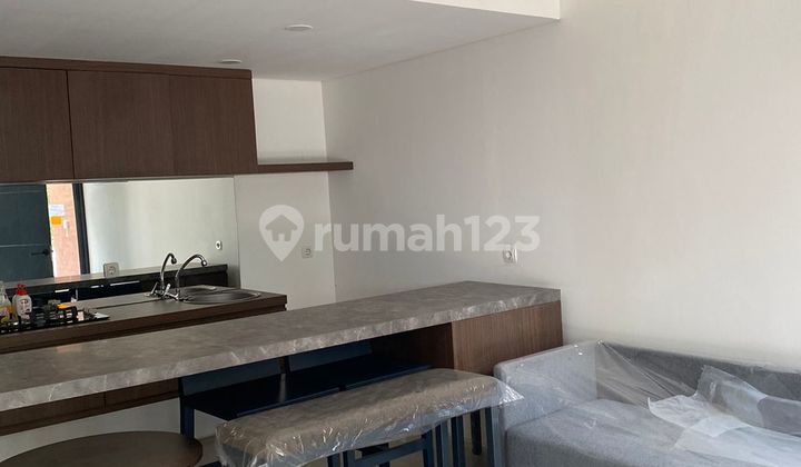 JUAL RUGI Rumah Full Furnished  di Freja Suites Bsd Tangerang 1