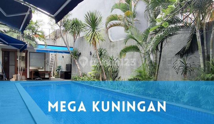 Disewakan Rumah Private Pool Desain Modern Komplek Mega Kuningan 1